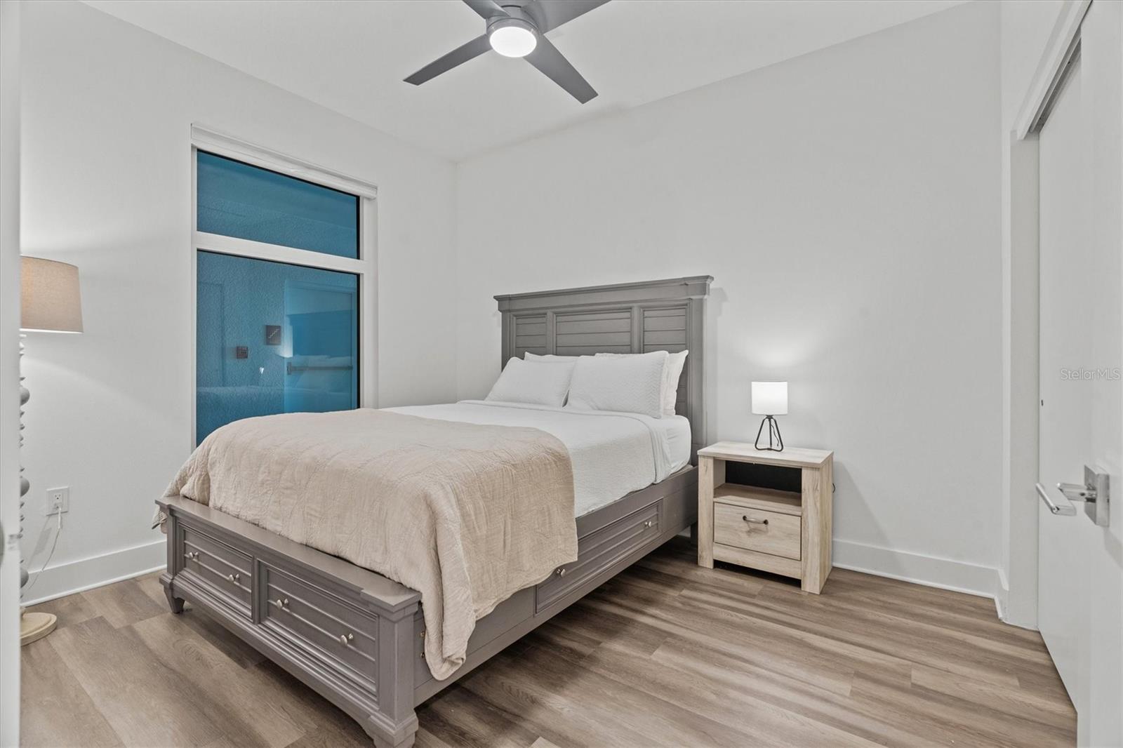 AZURE CONDO - Residential