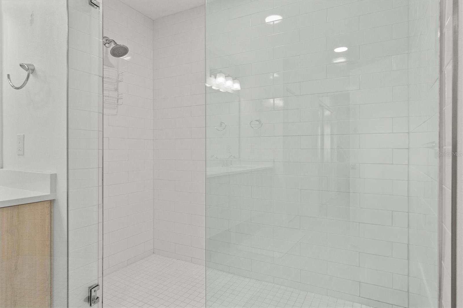 AZURE CONDO - Residential