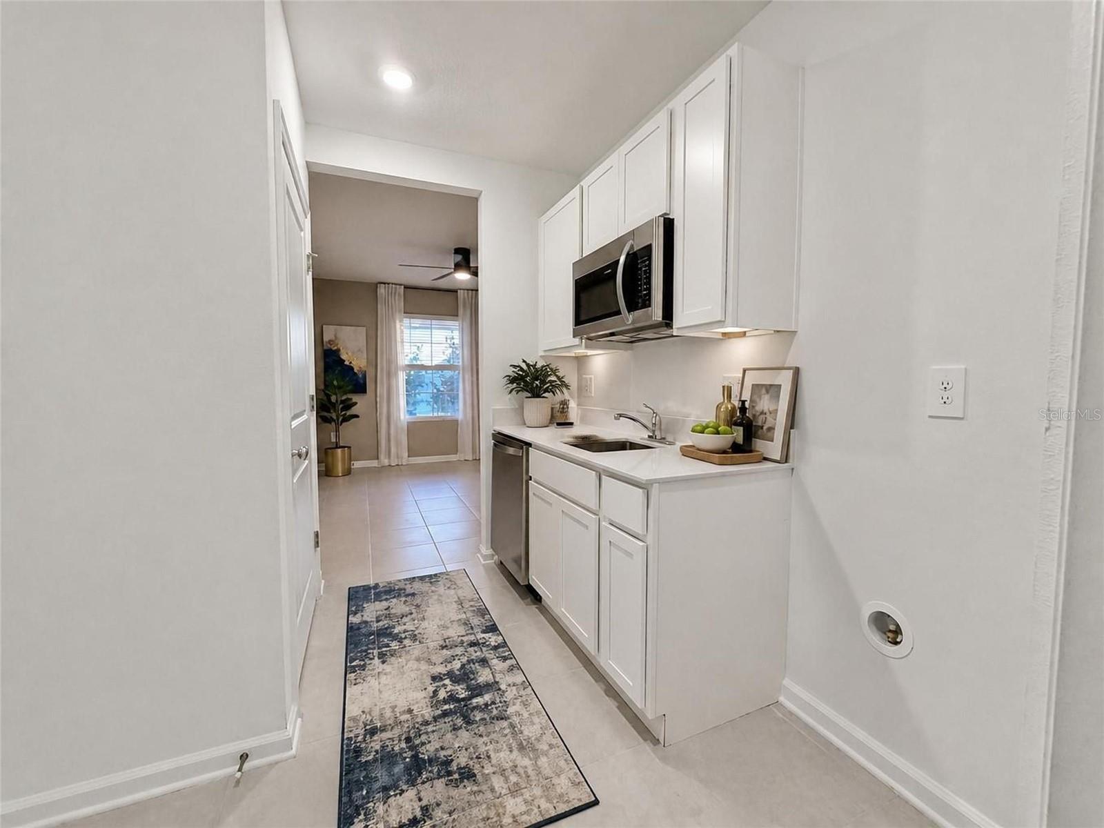 HIDDEN RIDGE AT ESTATES - Residential