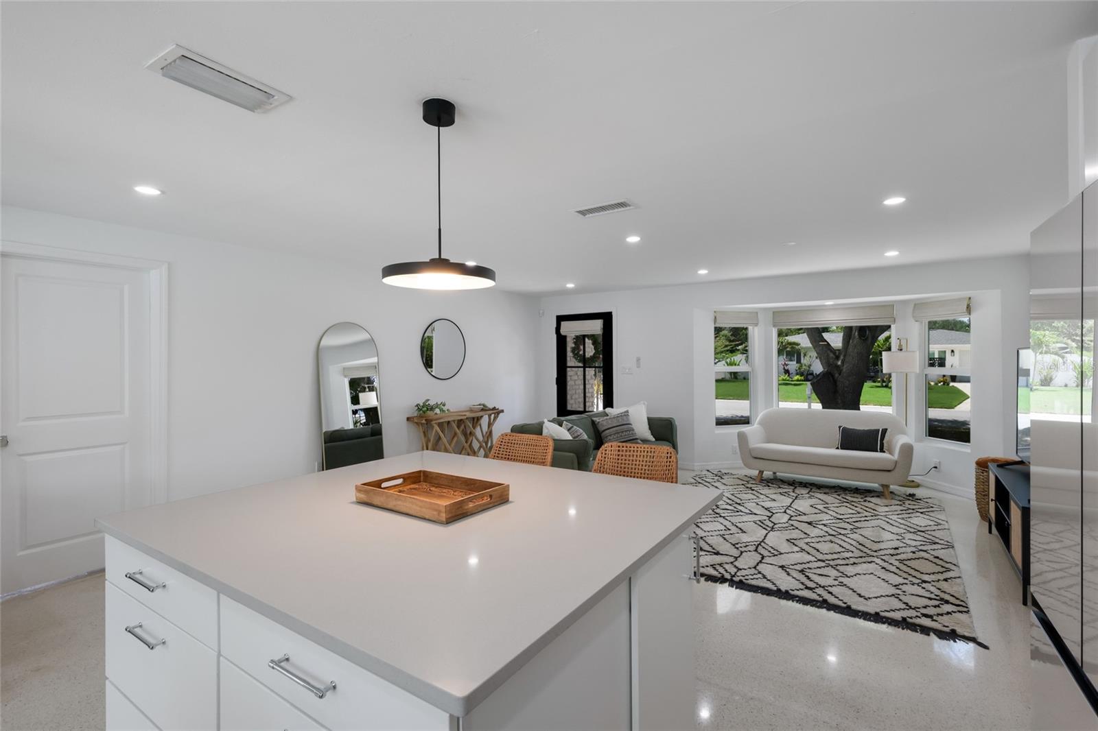 SOUTH GATE - Residential