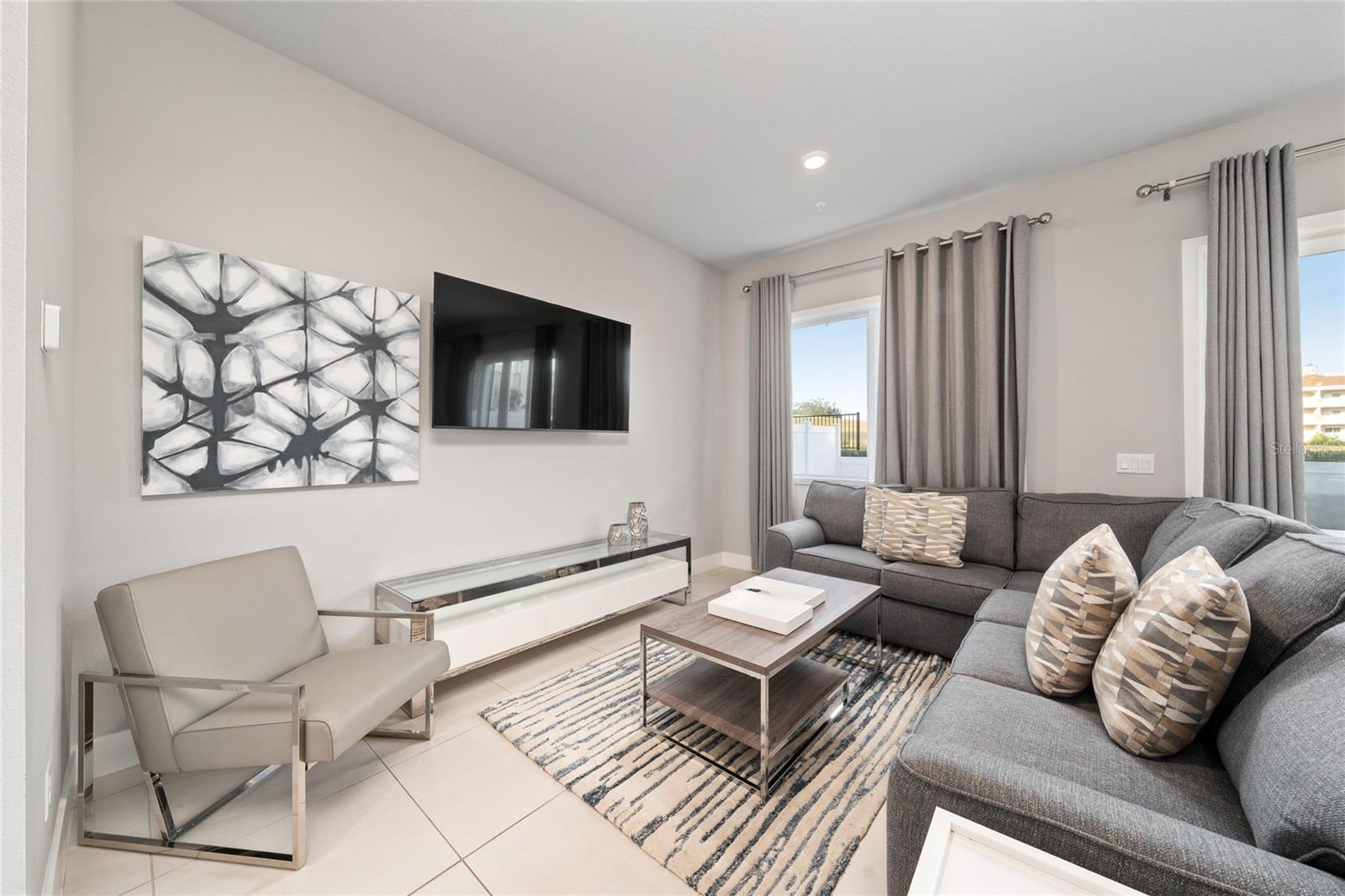 SPECTRUM AT REUNION CONDO PH 7A & 7B - Residential Lease
