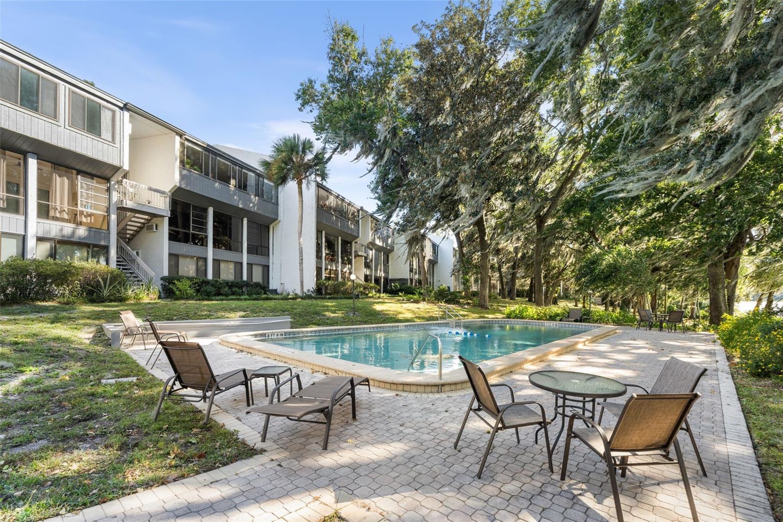 BIVENS LAKE ESTATE S - Residential