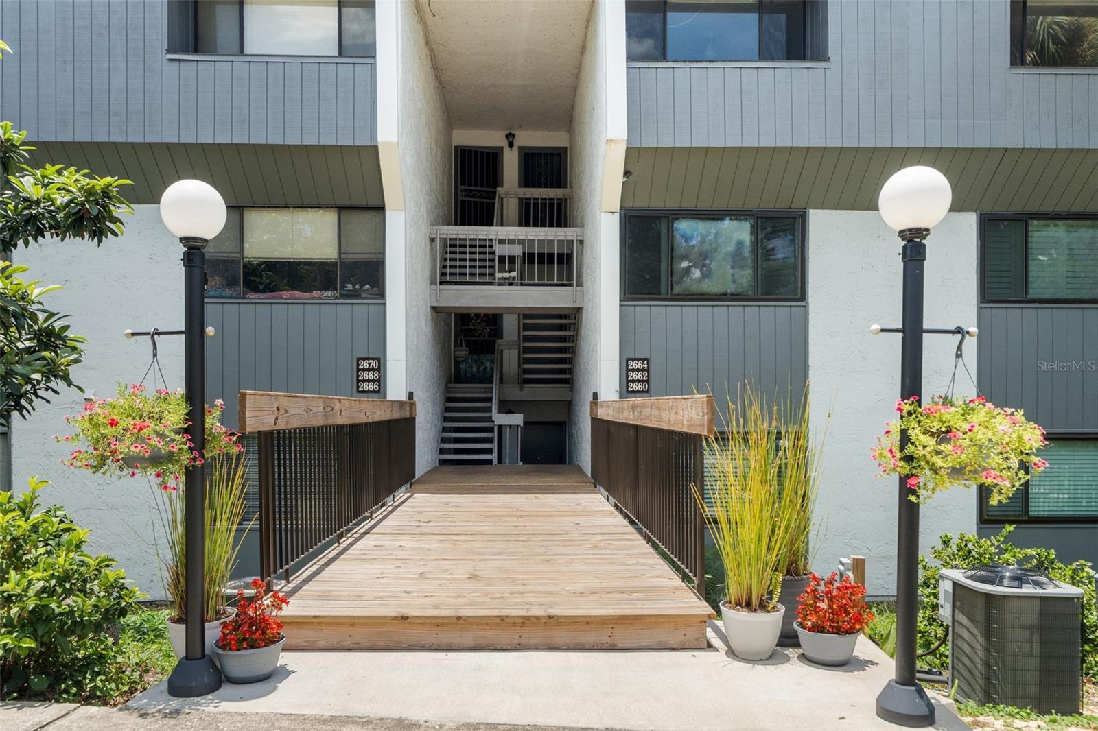 BIVENS LAKE ESTATE S - Residential