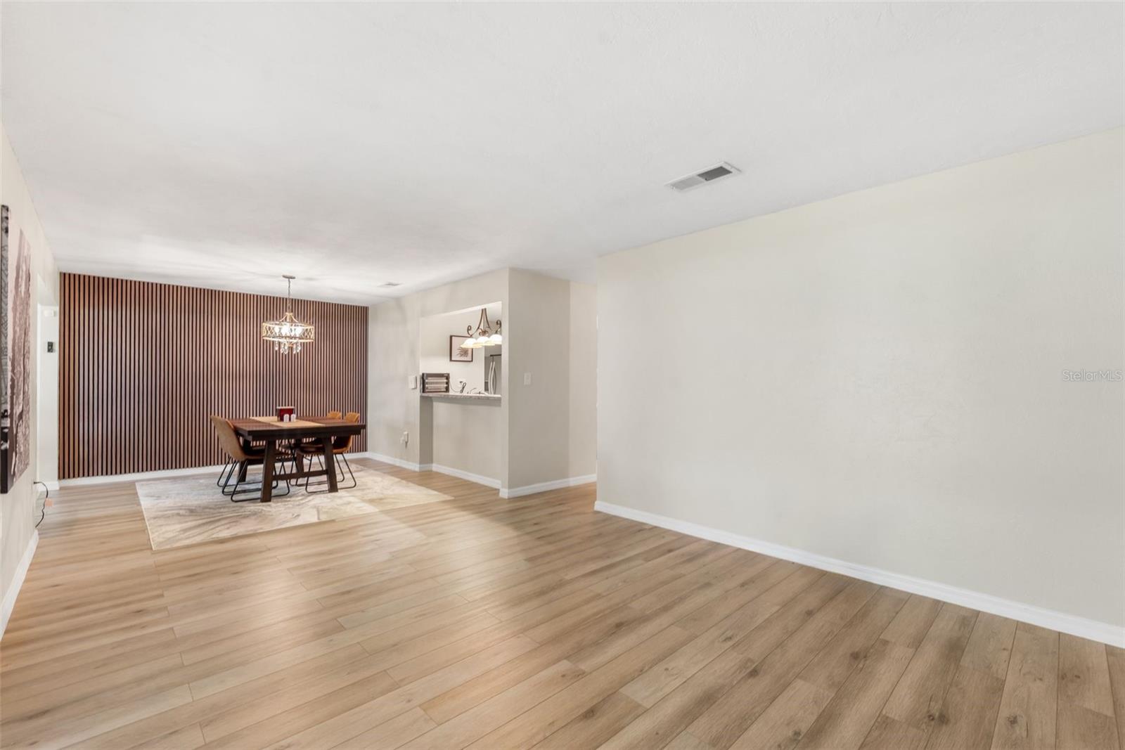 BIVENS LAKE ESTATE S - Residential