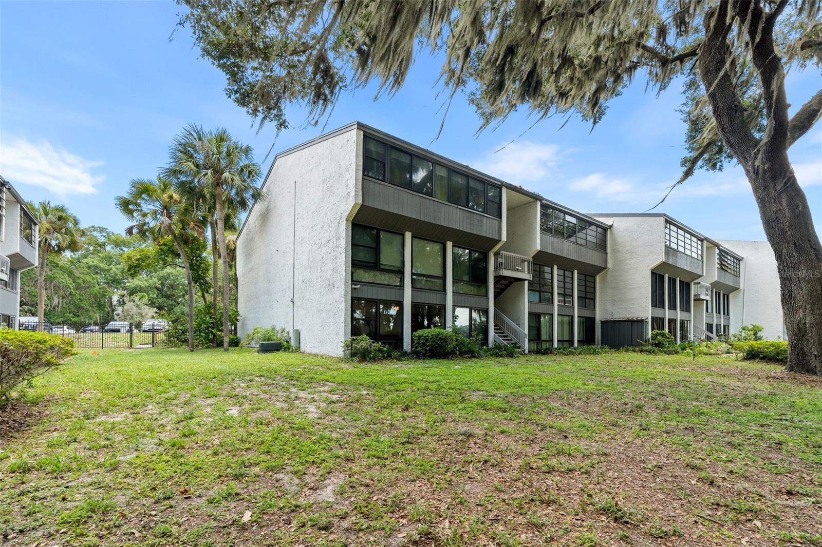 BIVENS LAKE ESTATE S - Residential