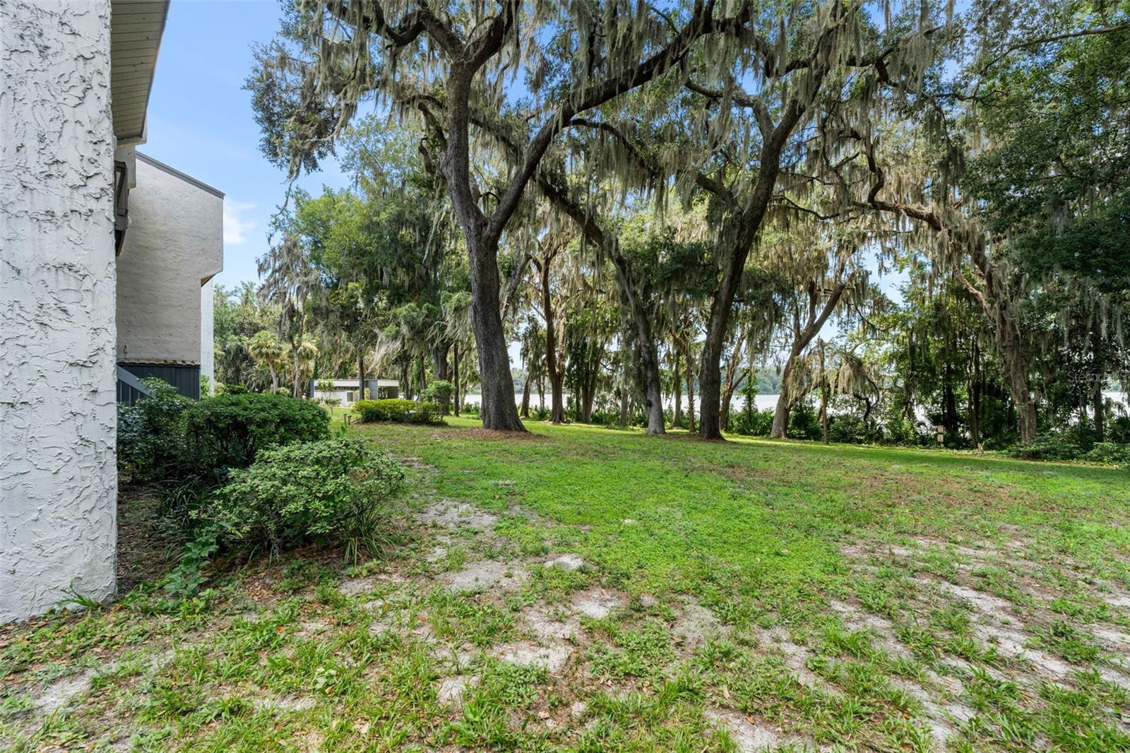 BIVENS LAKE ESTATE S - Residential