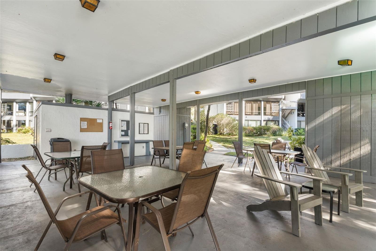 BIVENS LAKE ESTATE S - Residential