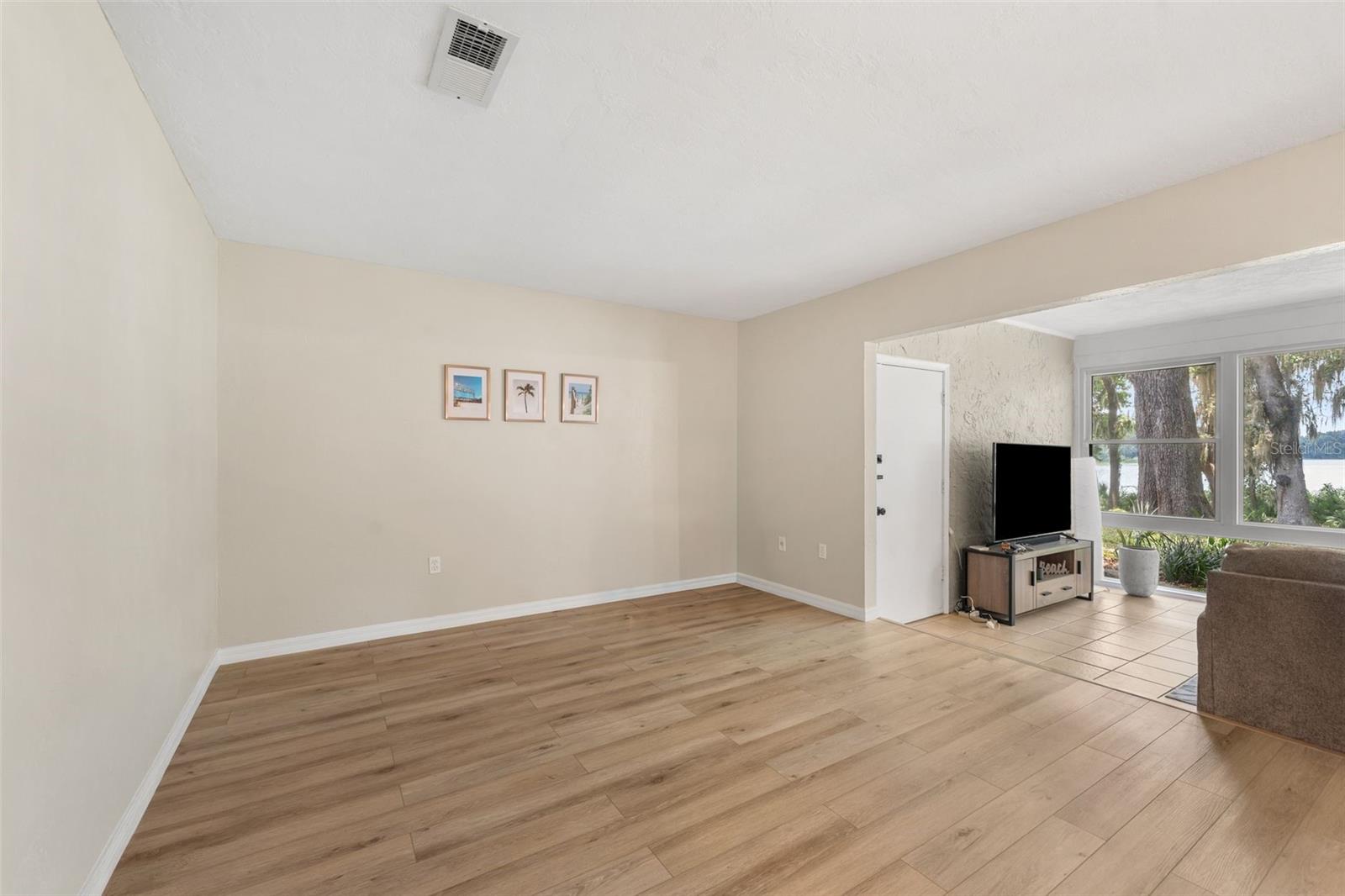 BIVENS LAKE ESTATE S - Residential