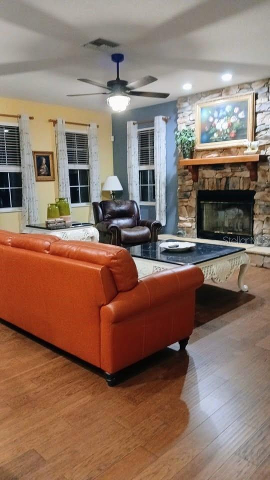 GREENWOOD ACRES 2ND ADD - Residential