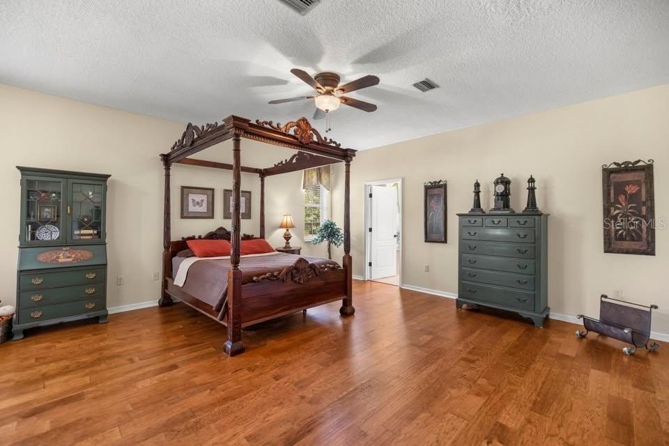 GREENWOOD ACRES 2ND ADD - Residential
