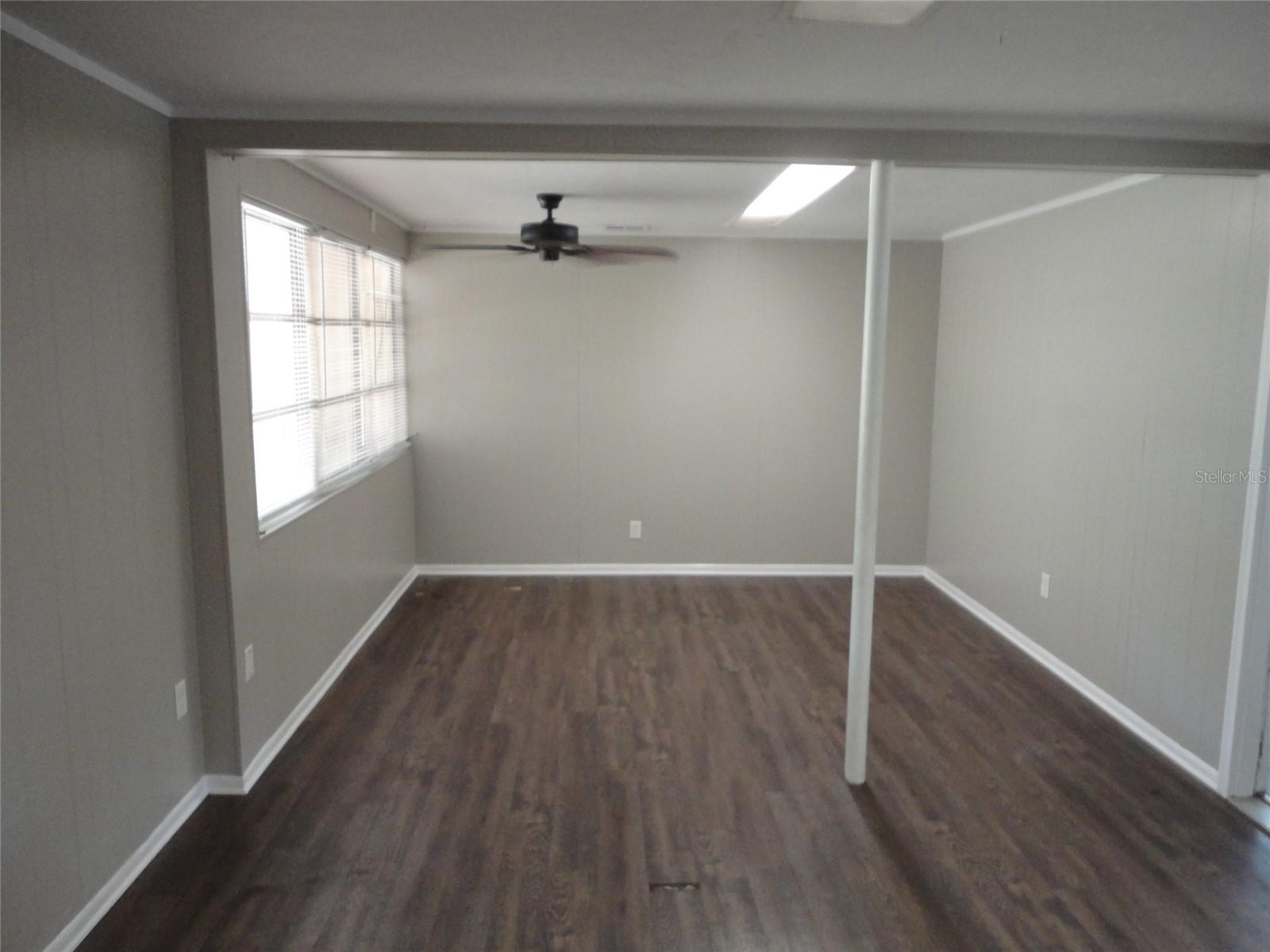 GOLF CLUB MANOR - Residential Lease
