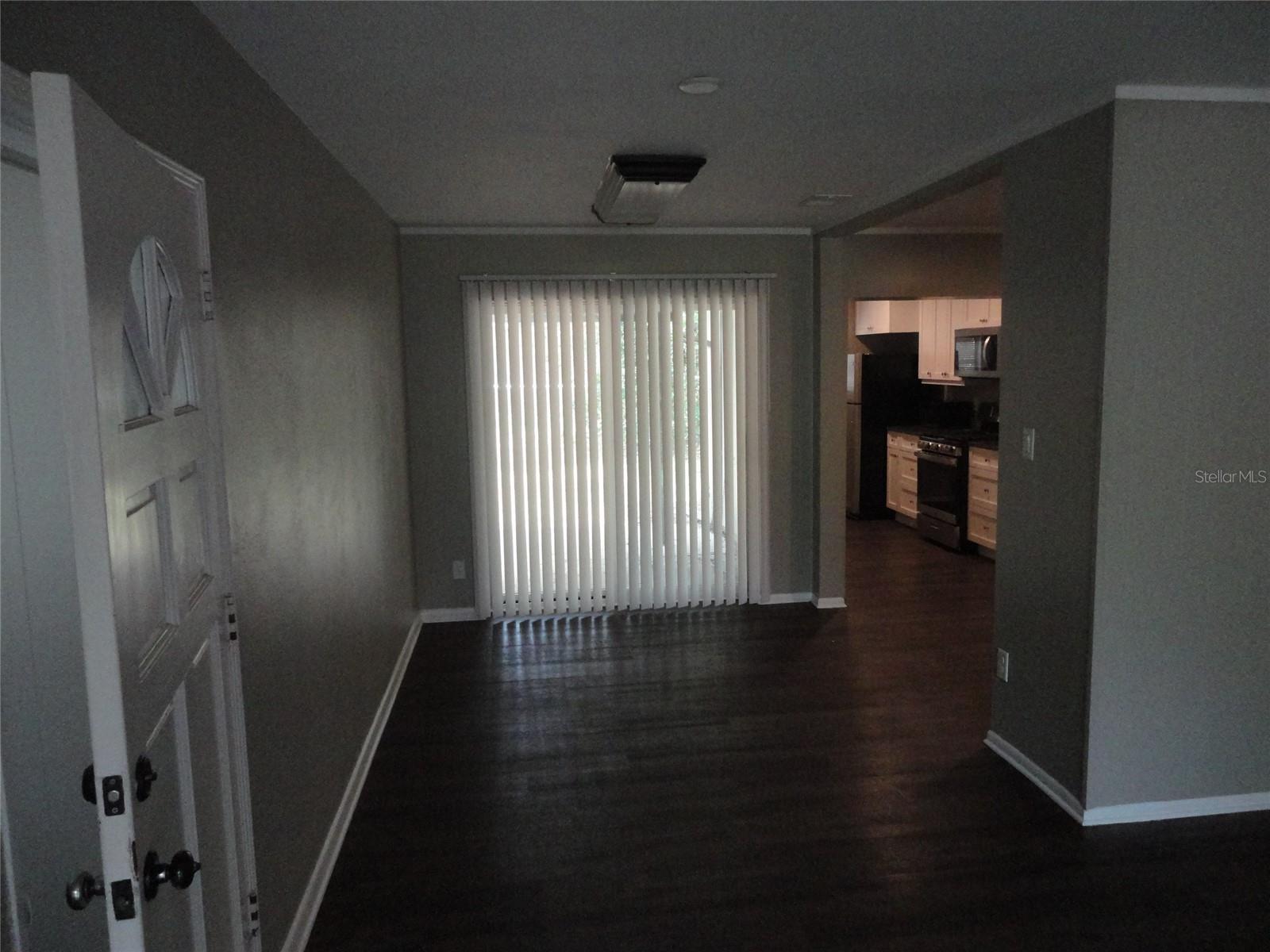 GOLF CLUB MANOR - Residential Lease