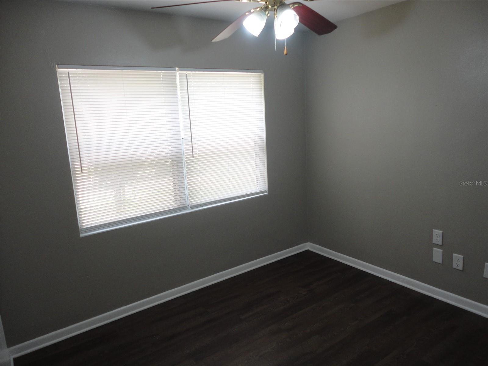 GOLF CLUB MANOR - Residential Lease