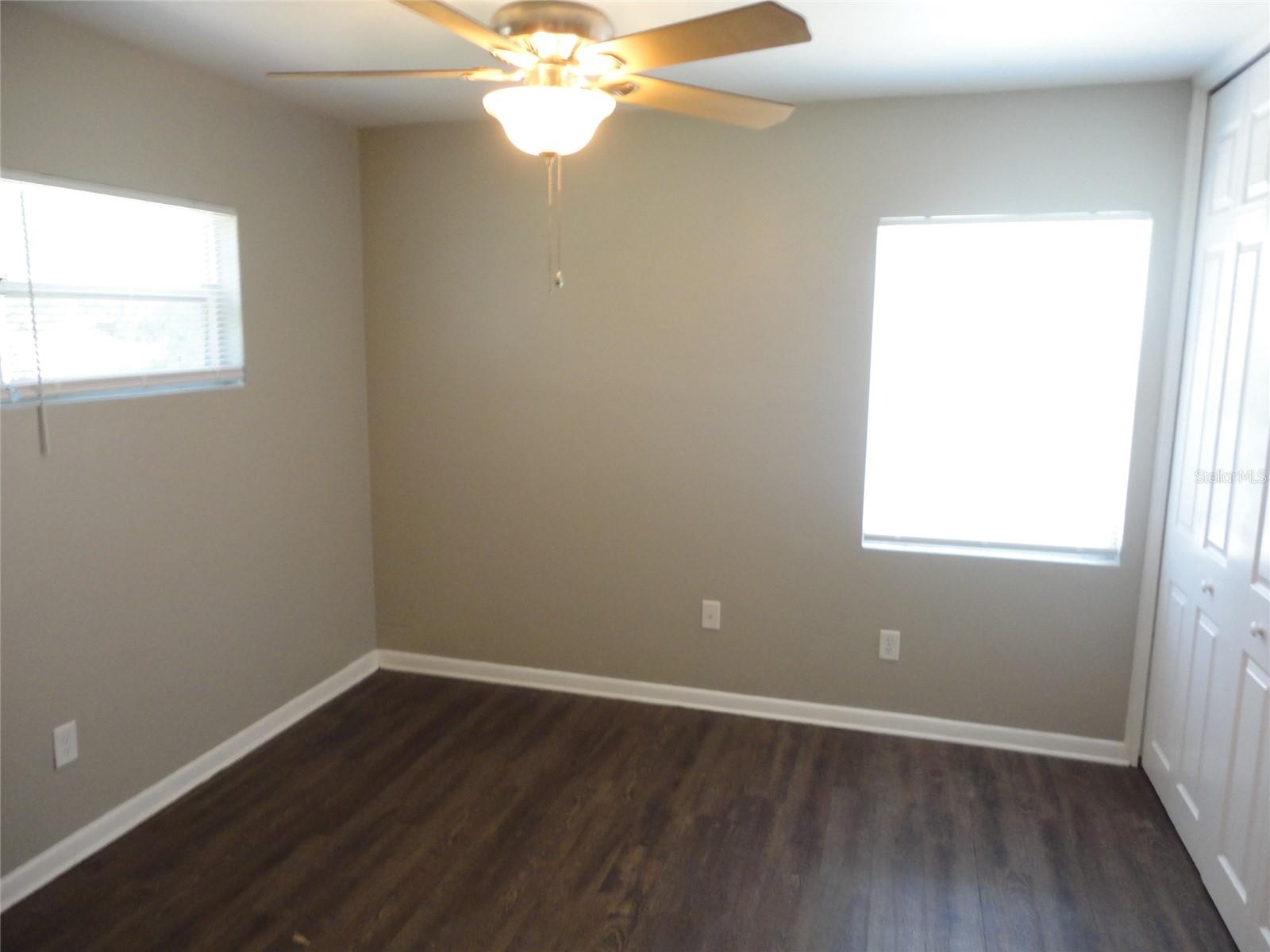 GOLF CLUB MANOR - Residential Lease