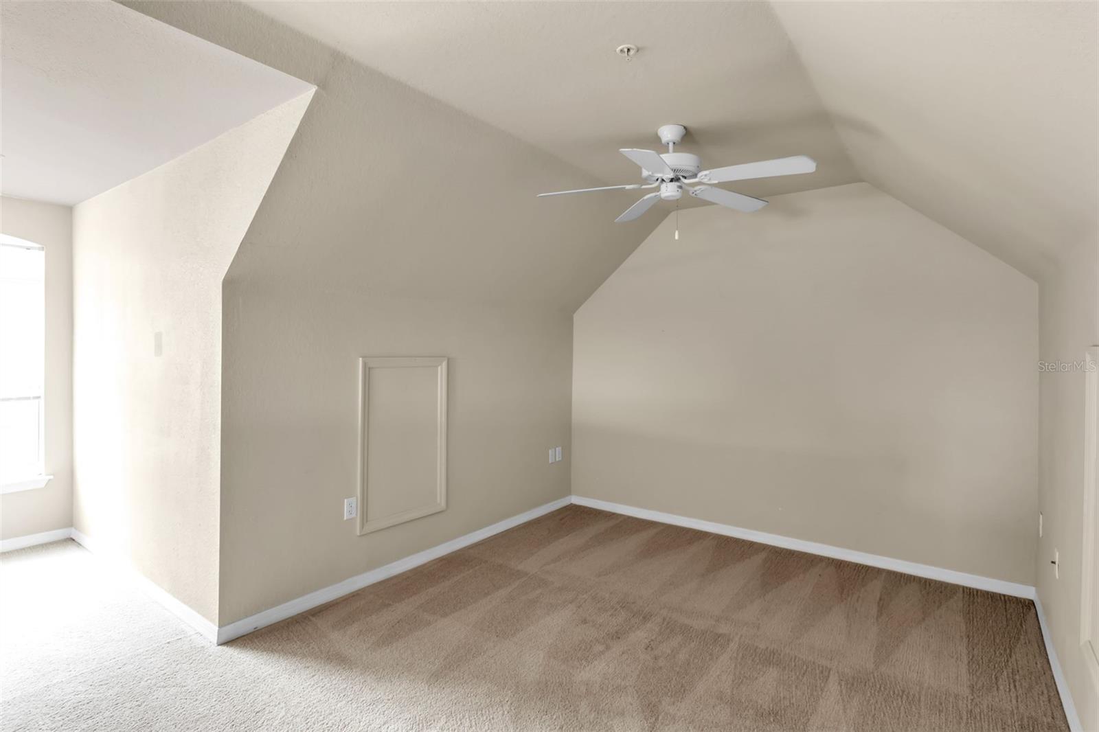 ADMIRALS WALK - Residential
