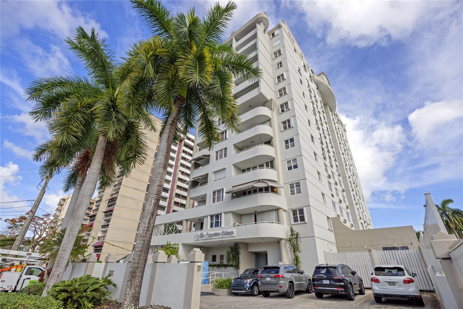 VILLA CAPARRA PLAZA - Residential