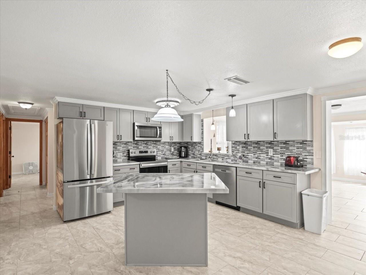 HERNANDO BEACH - Residential