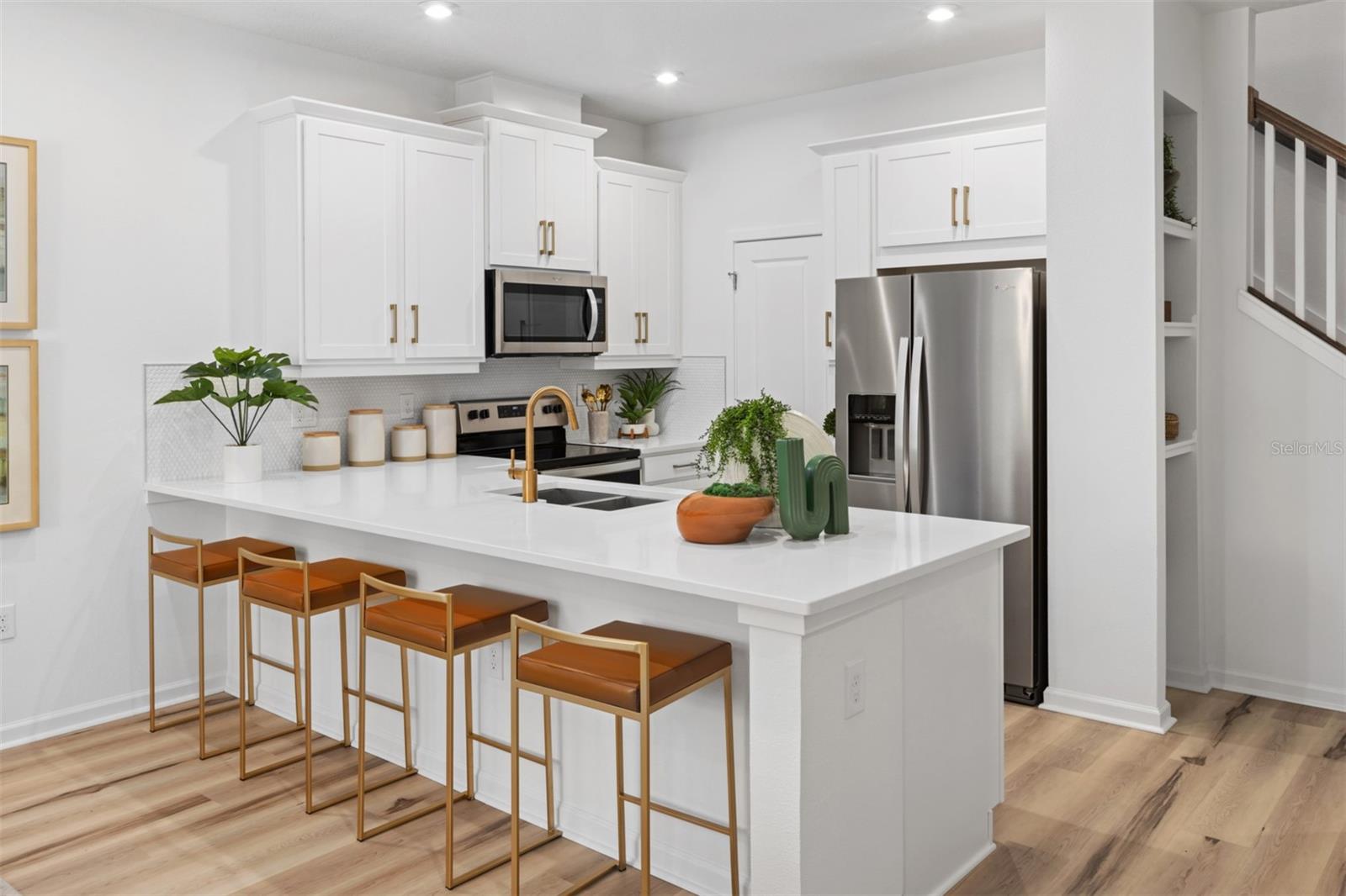 HICKORY GROVE - Residential
