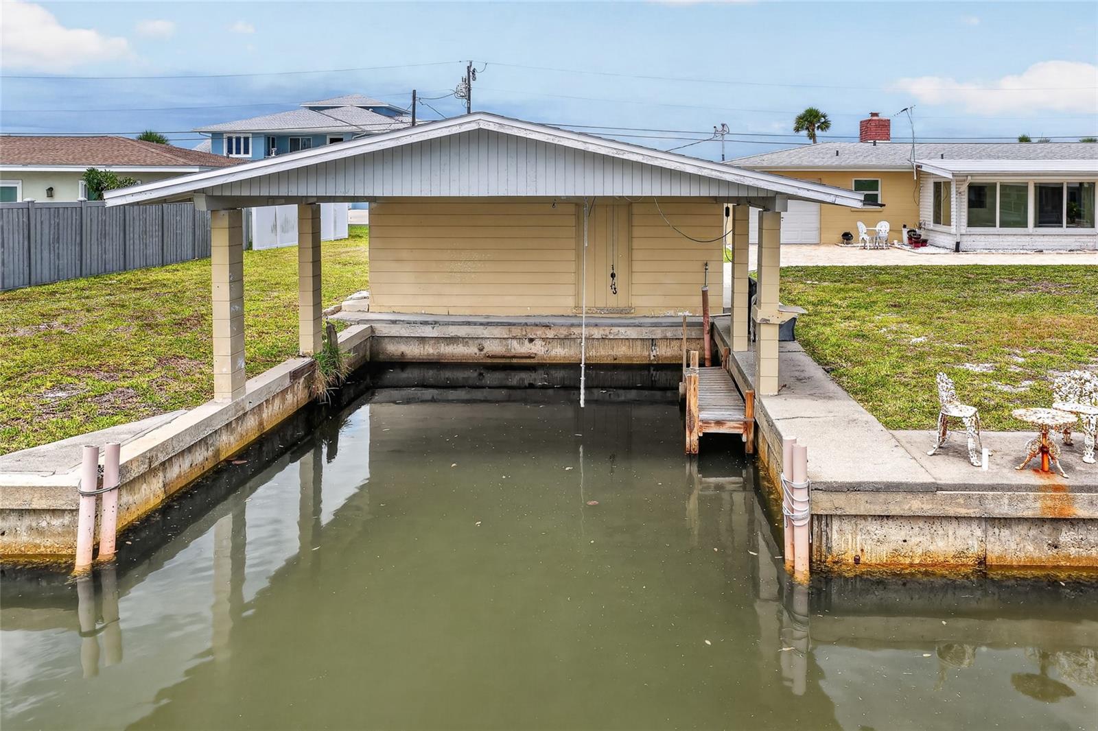 POINT PINES - Residential