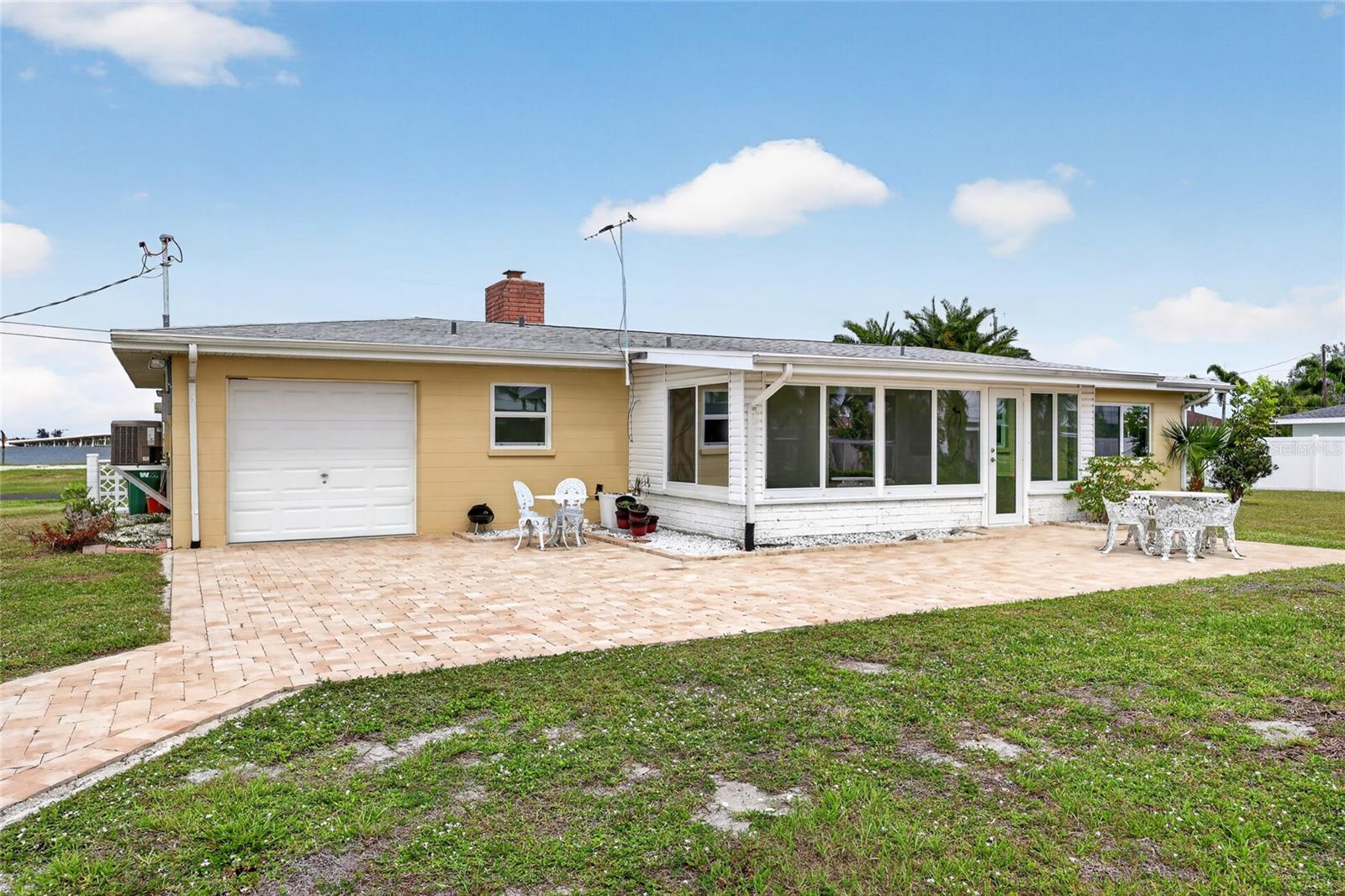 POINT PINES - Residential
