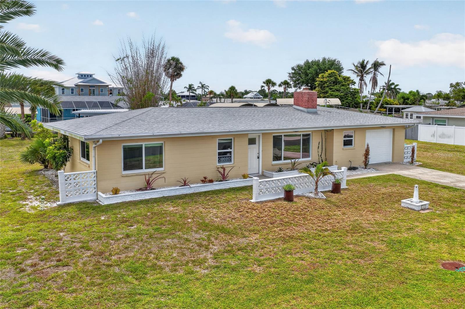 POINT PINES - Residential