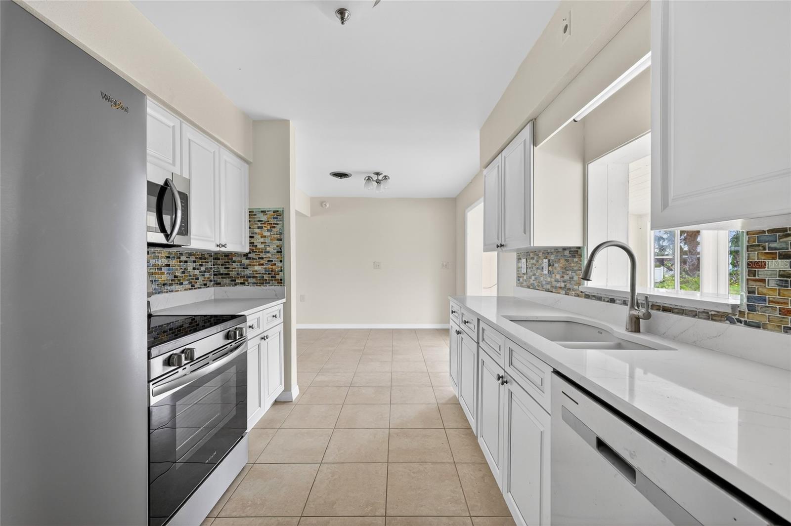 POINT PINES - Residential
