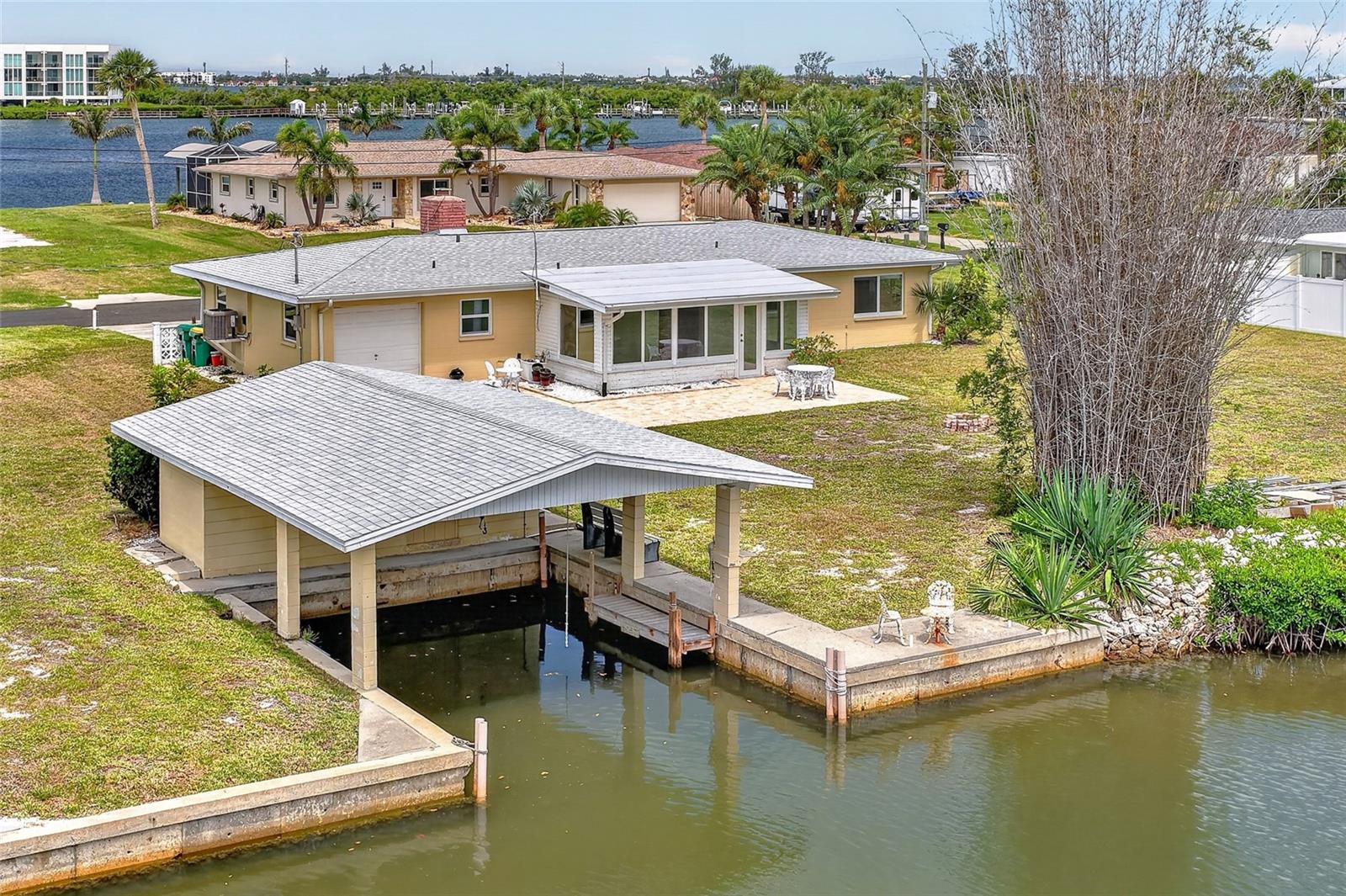 POINT PINES - Residential