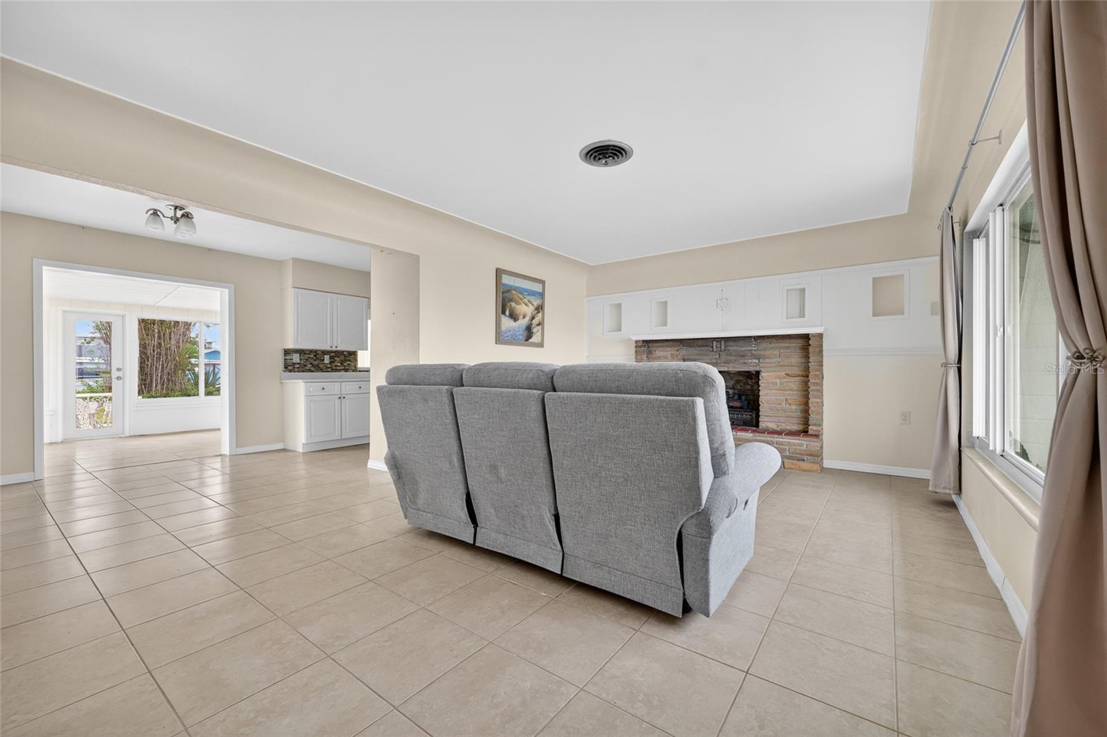 POINT PINES - Residential