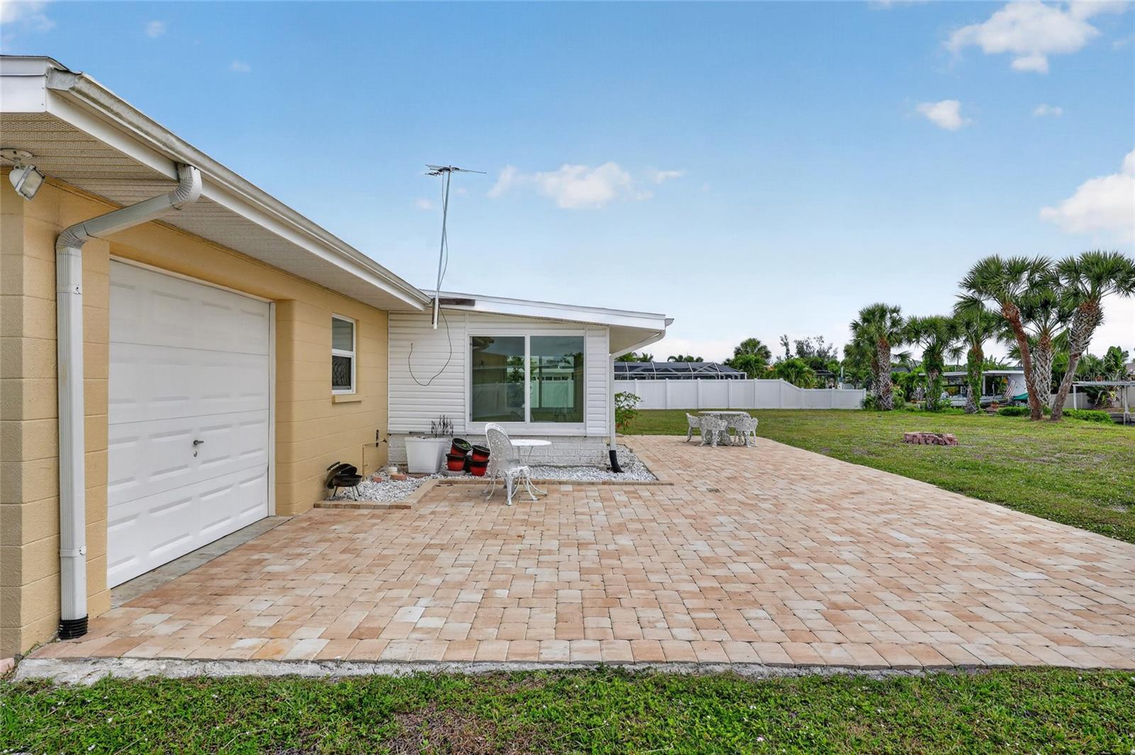 POINT PINES - Residential