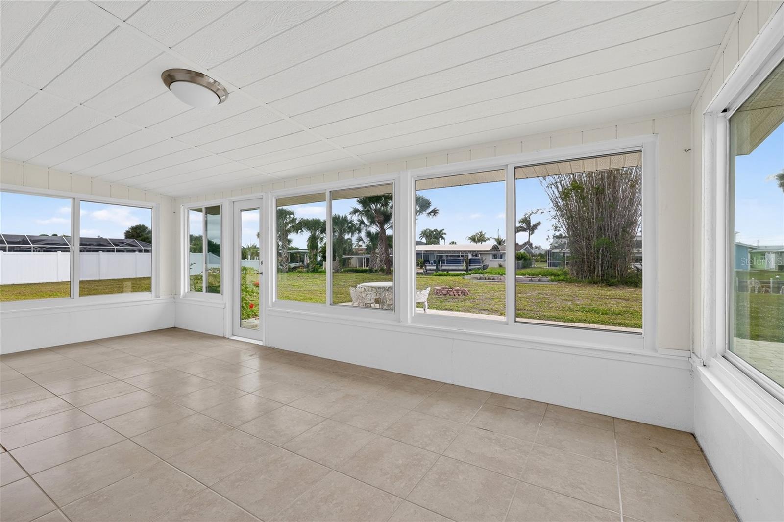 POINT PINES - Residential