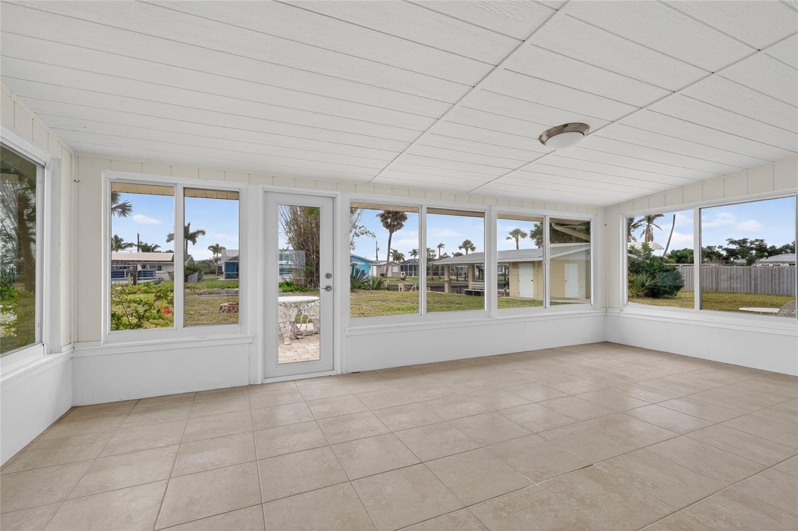 POINT PINES - Residential