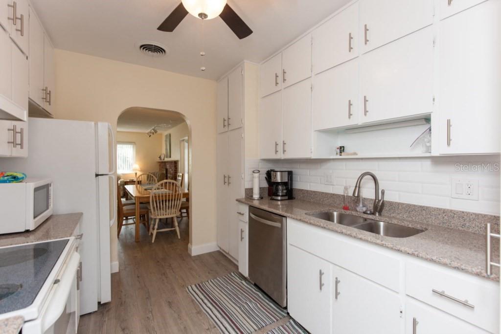 Newell & Carr Walker Grant - Residential Lease