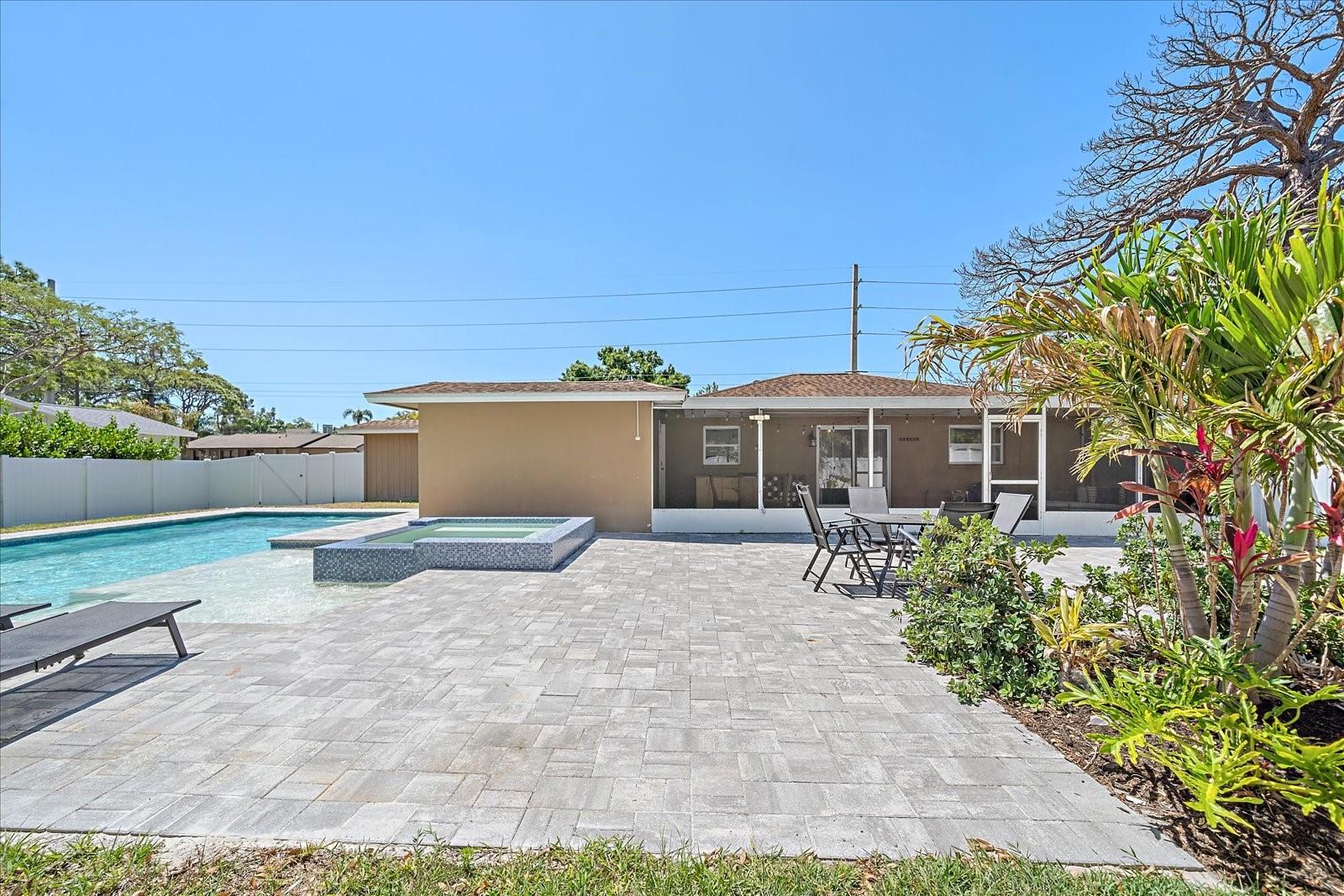 ASHTON PARK - Residential
