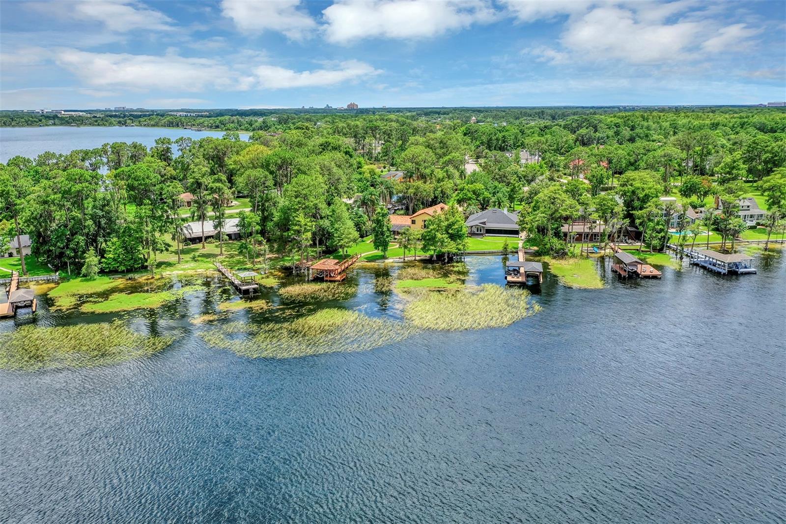 CYPRESS SHORES - Residential