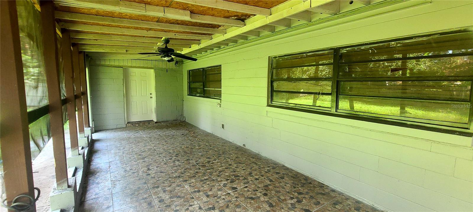 WESTSIDE MANOR SEC 01 - Residential Lease