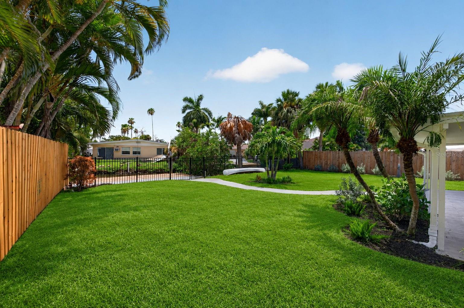 SHORE ACRES BUTTERFLY LAKE REP - Residential