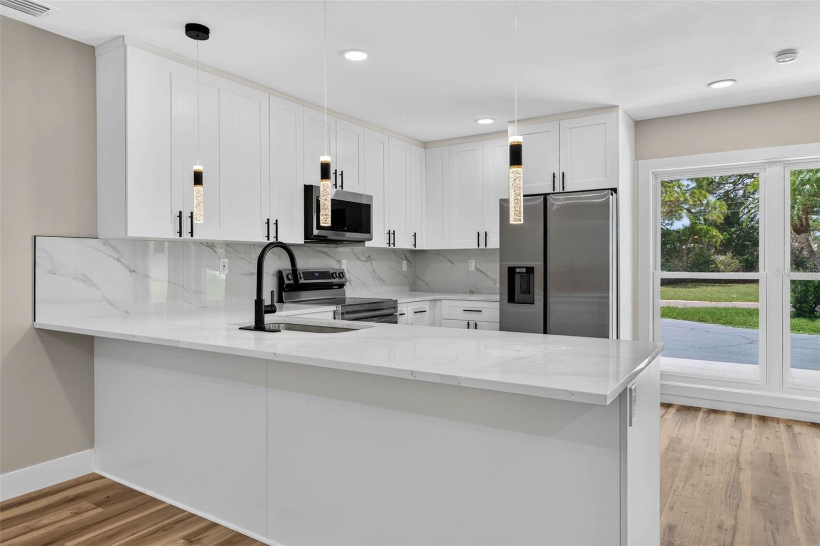 SHORE ACRES BUTTERFLY LAKE REP - Residential