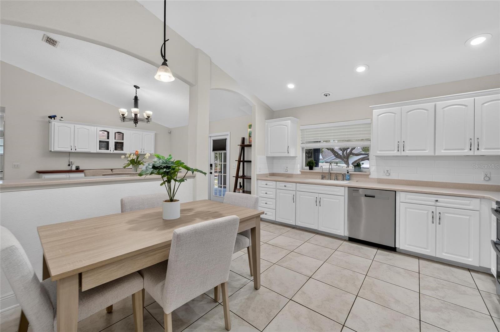 WELLINGTON GREEN - Residential