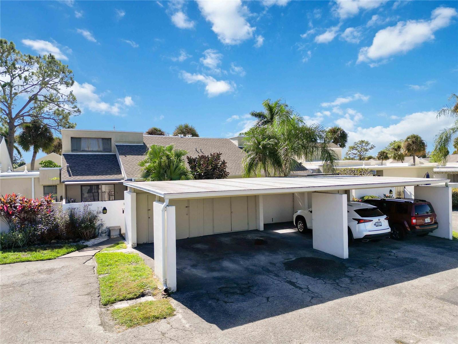 MEADOWLAKE V - Residential