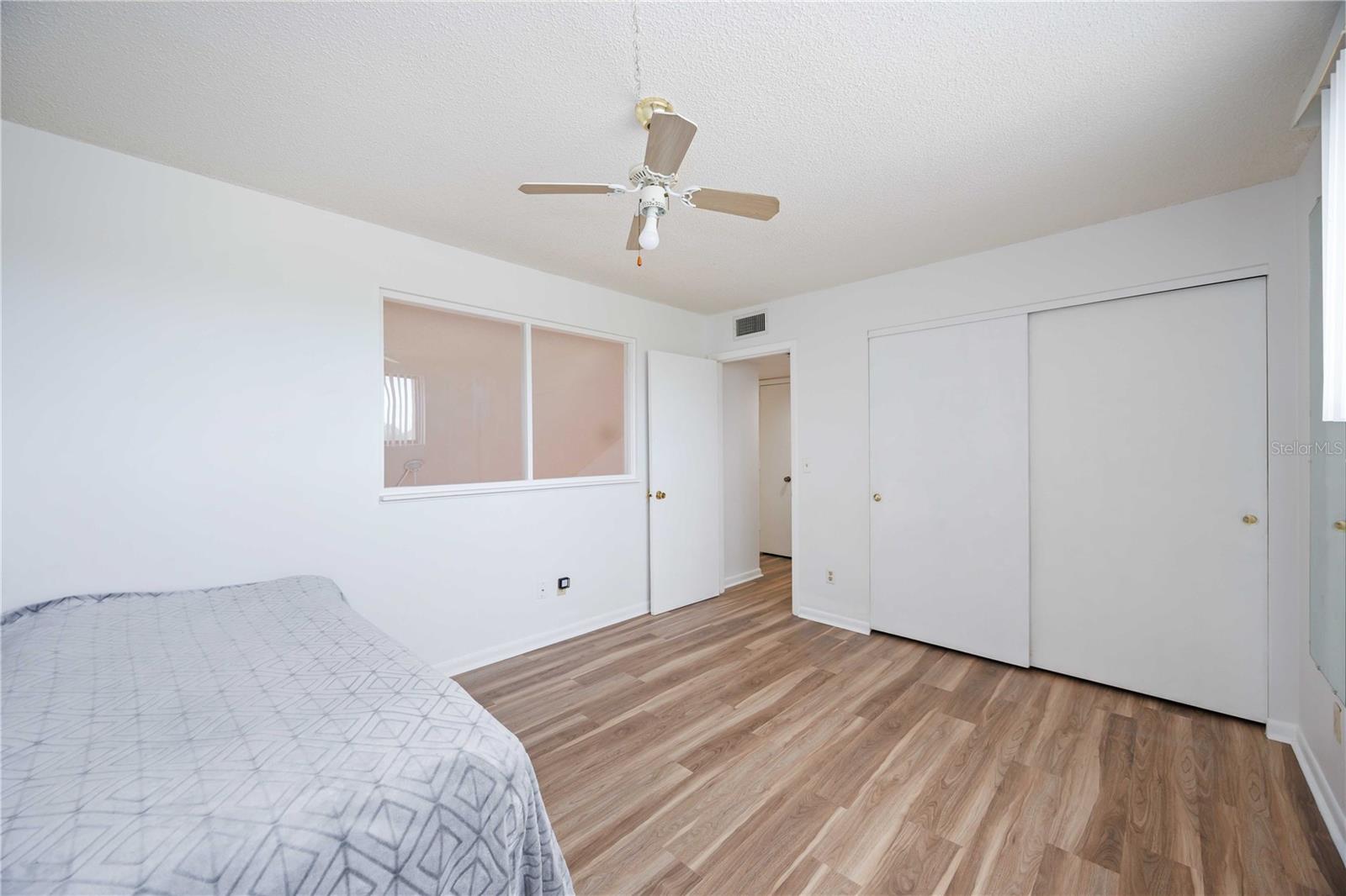 MEADOWLAKE V - Residential
