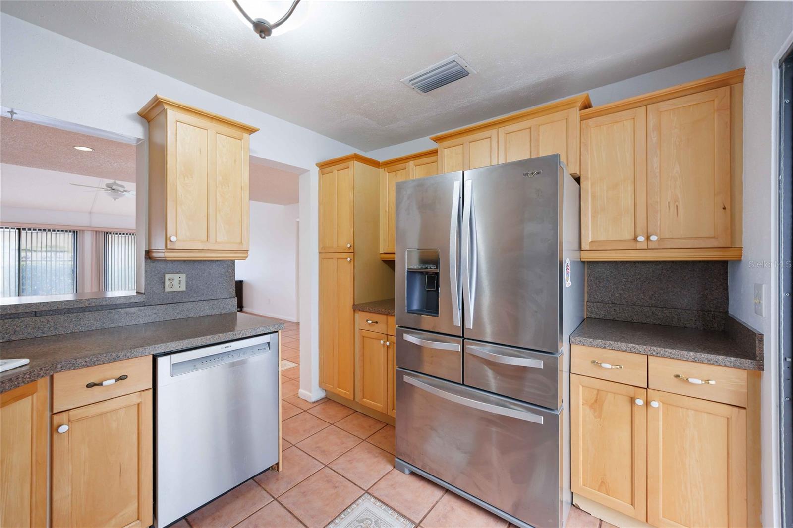 MEADOWLAKE V - Residential