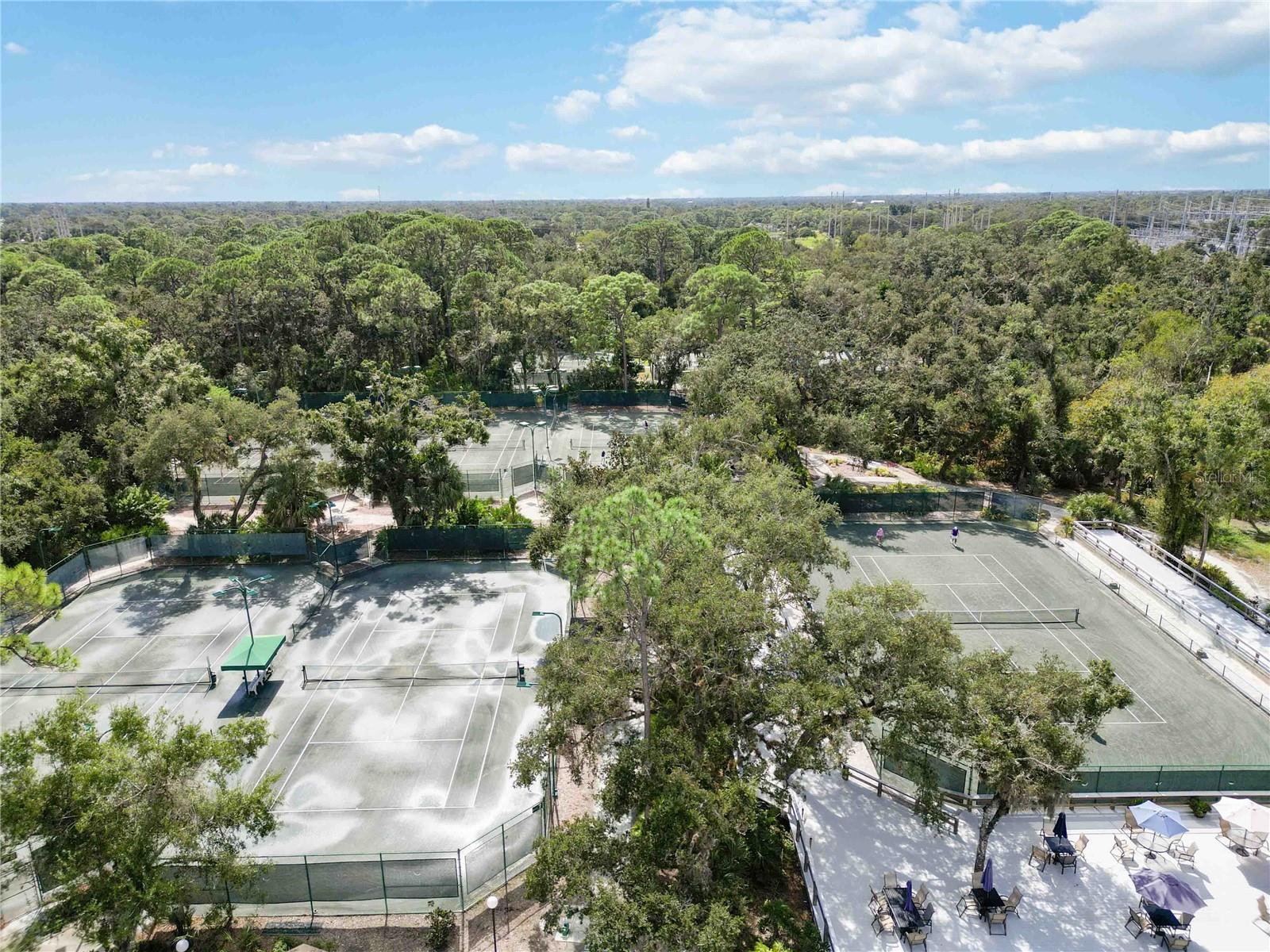 MEADOWLAKE V - Residential