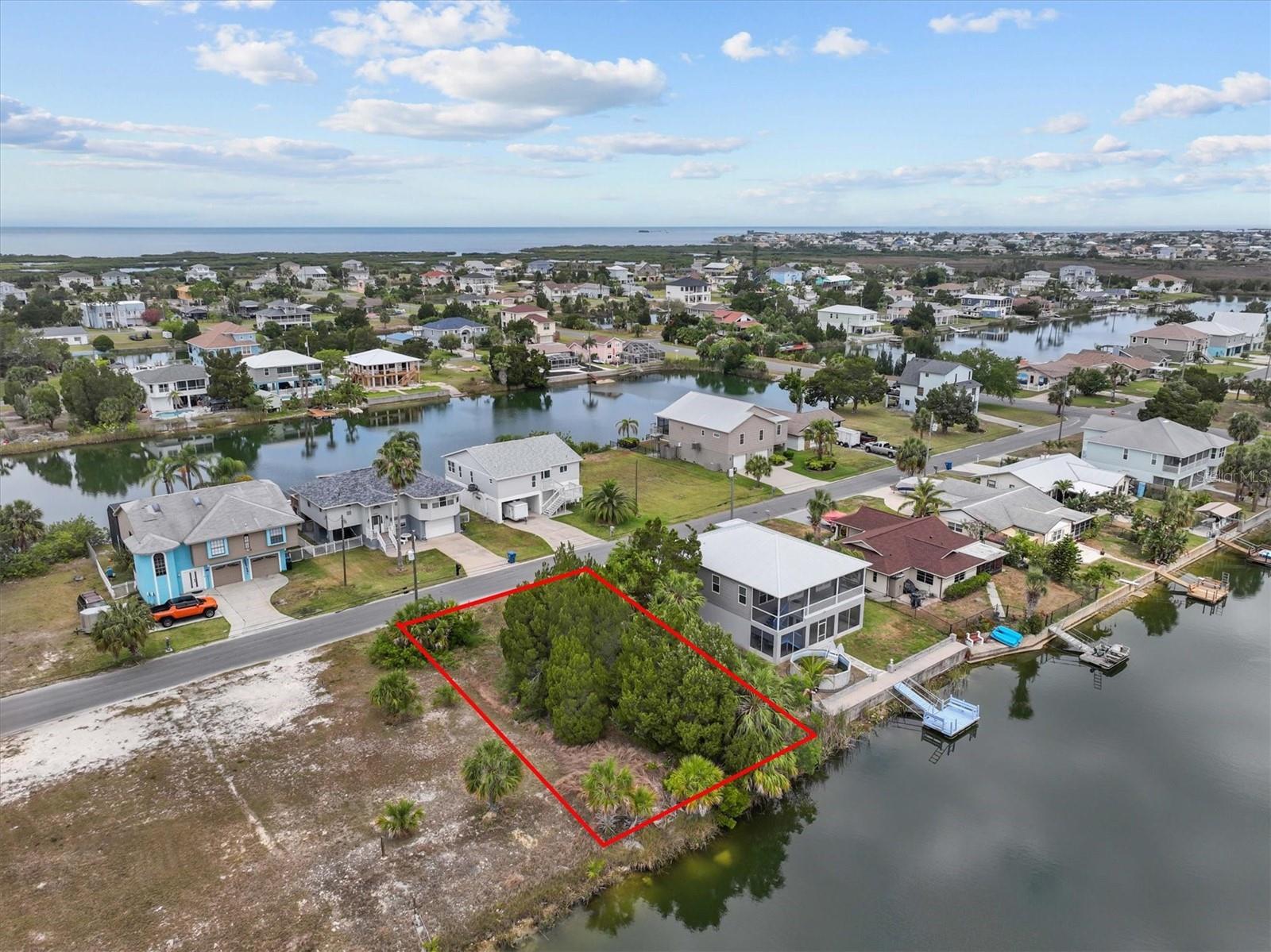 HERNANDO BEACH - Land