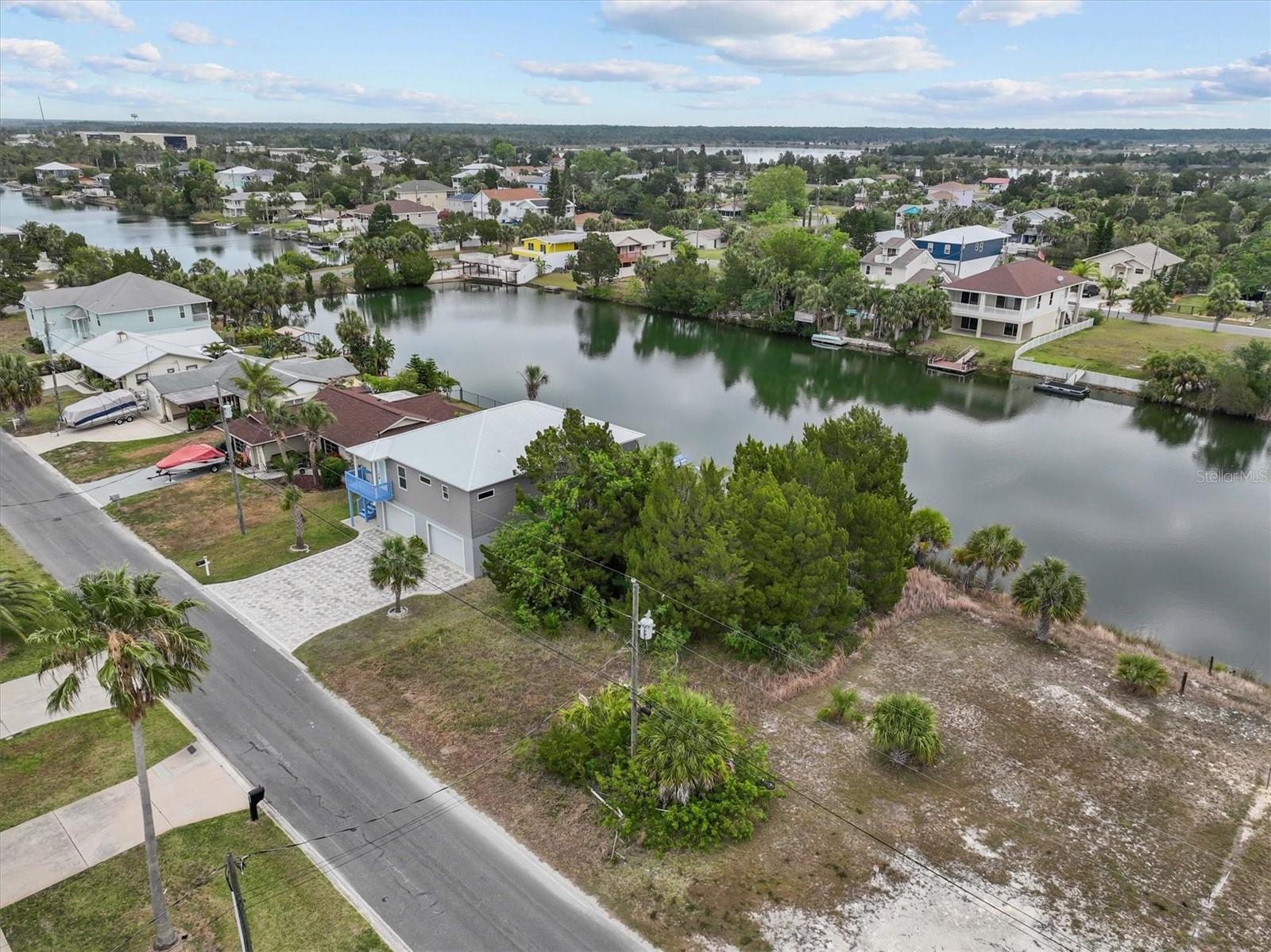 HERNANDO BEACH - Land