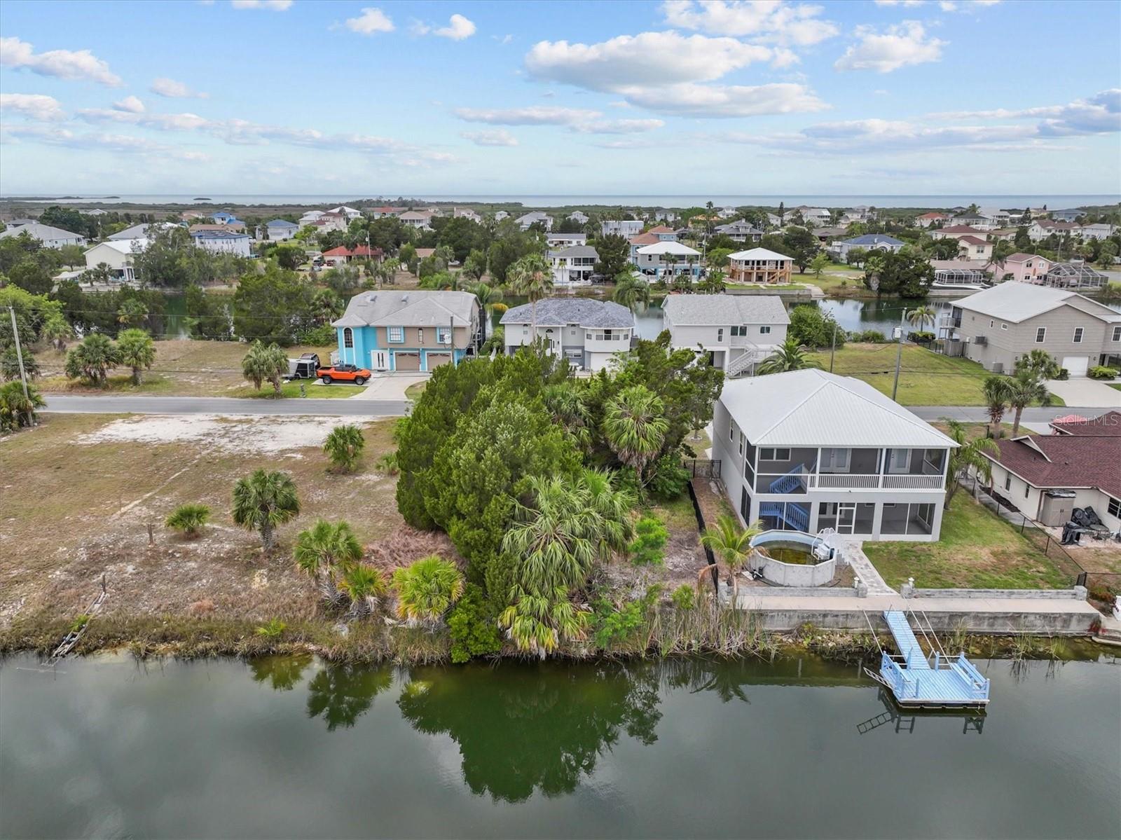 HERNANDO BEACH - Land