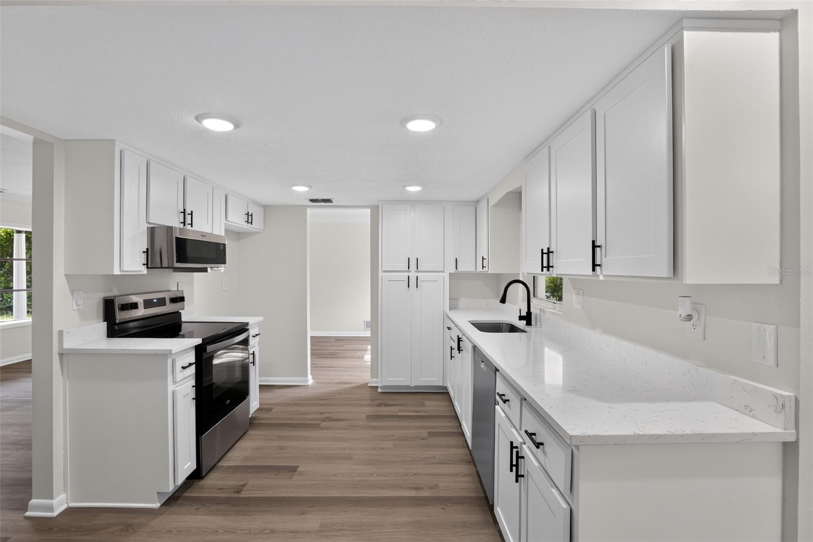 DELTONA LAKES UNIT 13 - Residential
