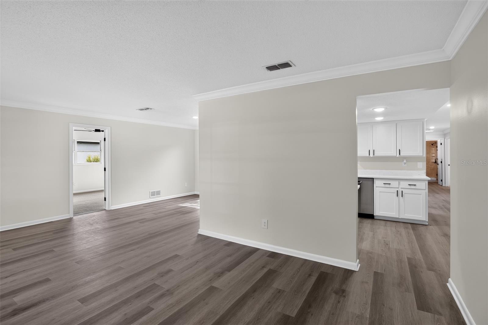 DELTONA LAKES UNIT 13 - Residential