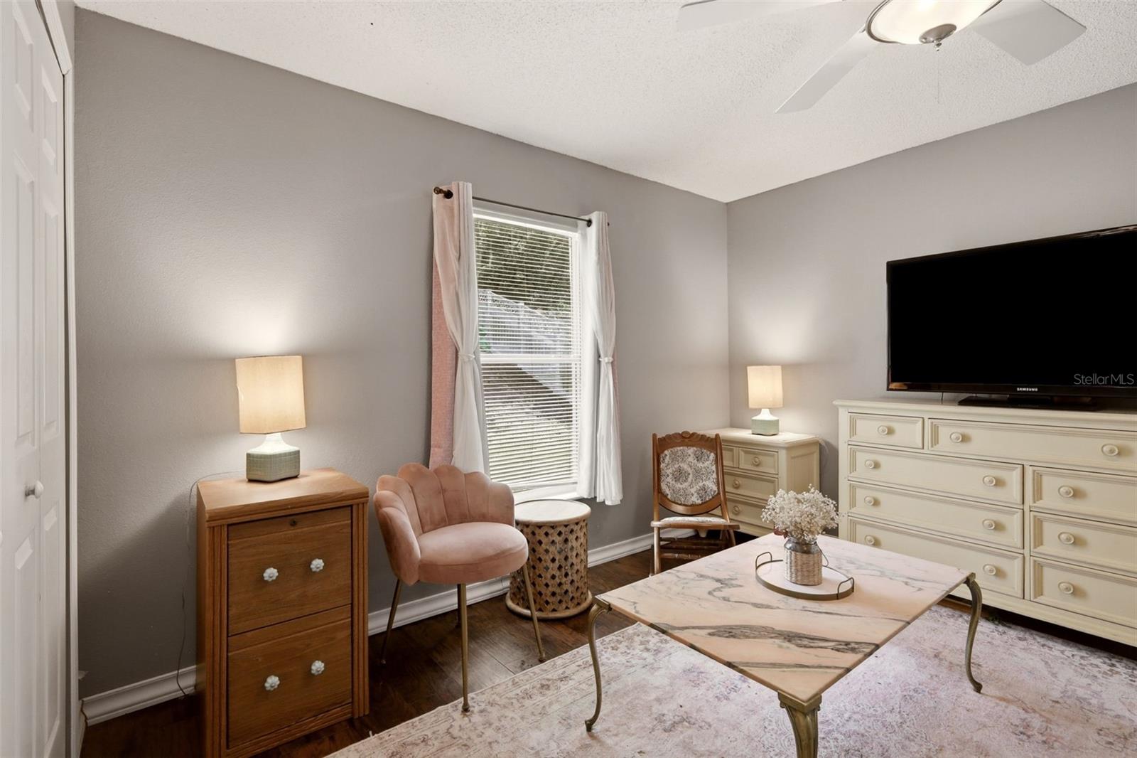 MINNEOLA OAK VALLEY PH 02 LT 262 PB 50 - Residential
