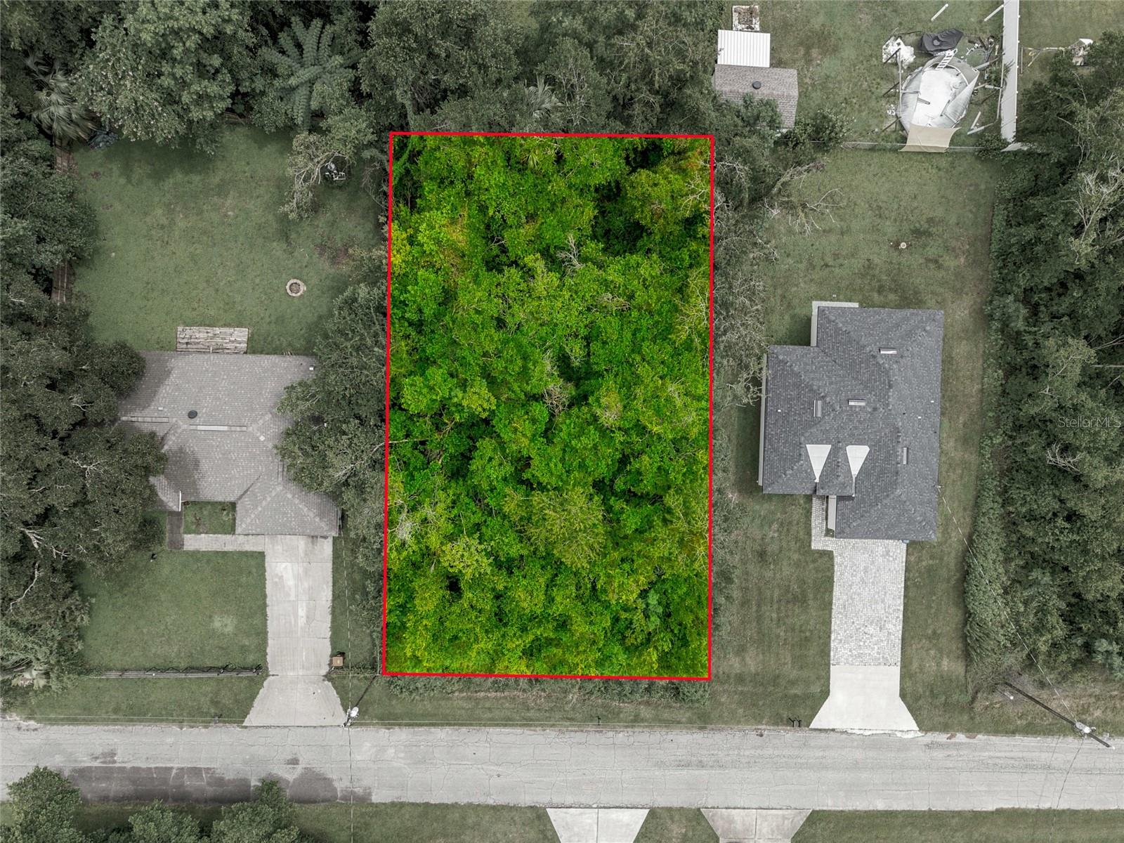 Discover the perfect opportunity to build your dream home on this .022-acre residential lot in the growing community of Belleview Heights Estates. Conveniently located in Summerville, this property offers easy access to shopping, dining, schools, medical facilities, and The Villages while maintaining a peaceful neighborhood setting.  Whether you're looking to build now or invest for the future, this lot offers excellent potential with no HOA.  Enjoy the charm of Central Florida with nearby parks, lakes, golf courses, and outdoor recreation.  Don't miss your chance to own a piece of one of Marion County's fastest-growing areas.