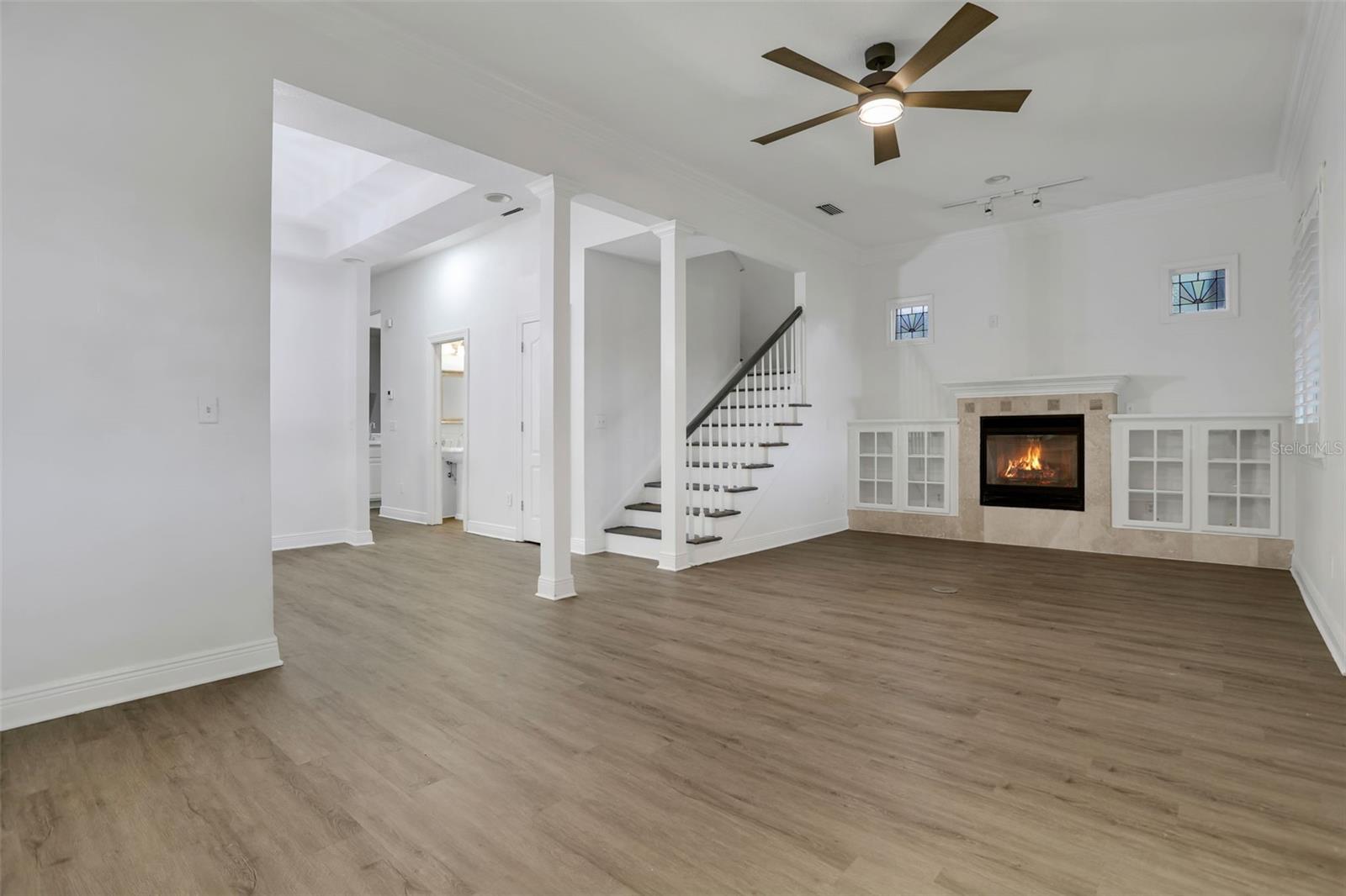 LAKE LAWSONA PLACE - Residential Lease
